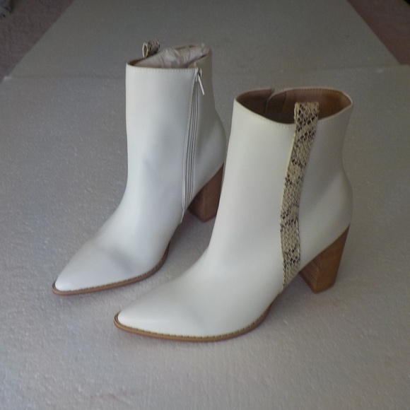 NEW White Boots w/Strip - Picture 5 of 7